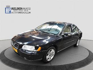 uszkodzony samochody osobowe Volvo S-60 2.4 D5  20V 2009/1
