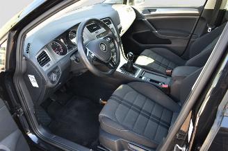 Volkswagen Golf 1.0 TSI picture 9