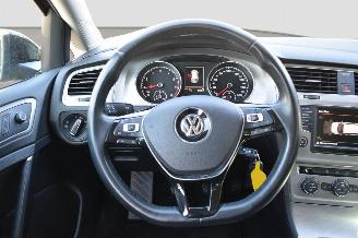 Volkswagen Golf 1.0 TSI picture 10