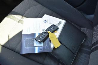 Volkswagen Golf 1.0 TSI picture 24