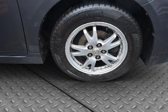 Toyota Prius 1.8 16V picture 21