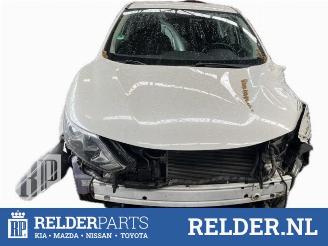 Coche siniestrado Nissan Qashqai Qashqai (J11), SUV, 2013 1.2 DIG-T 16V 2015/6