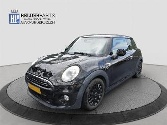 Unfallwagen Mini Cooper 1.5 12 V COOPER 2016/8