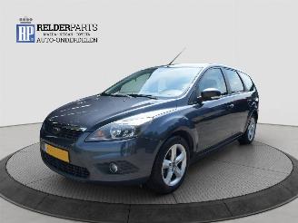 uszkodzony samochody osobowe Ford Focus 1.6 16V 2010/5