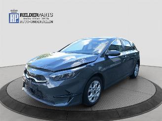 uszkodzony samochody osobowe Kia Ceed 1.0 T-GDI 2024/3