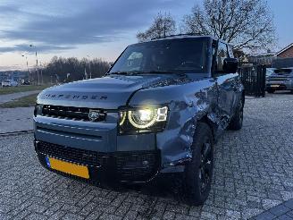 Land Rover Defender 2.0 P400e 110 X-Dynamic picture 14