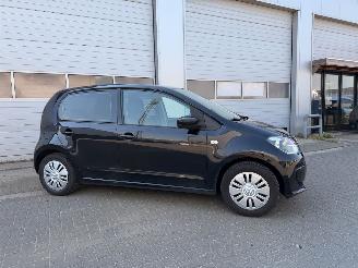 Volkswagen Up! 1.0 move up! BlueMotion picture 4
