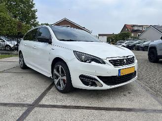 Vaurioauto  passenger cars Peugeot 308 SW 1.2 PureTech GT-line 2016/9