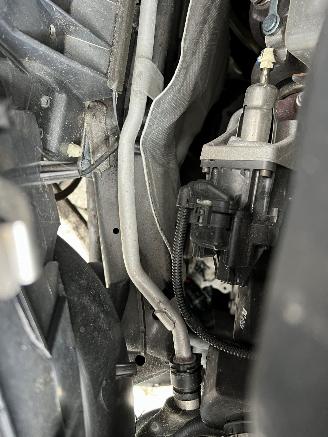 BMW 3-serie 330e M pakket 15.224 KM!! Pano MOTOR WERKT! picture 24