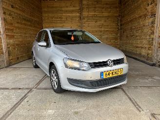 krockskadad bil auto Volkswagen Polo 1.4-16V Trendline 2010/1