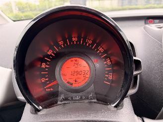 Peugeot 108 1.0 e-VTi active top cabrio picture 16