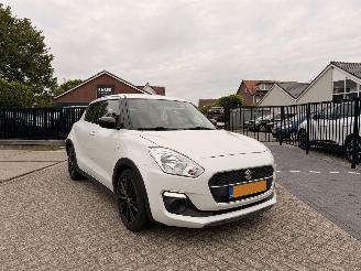 Suzuki Swift 1.2 comfort smart hybrid 38.678 KM!! picture 3