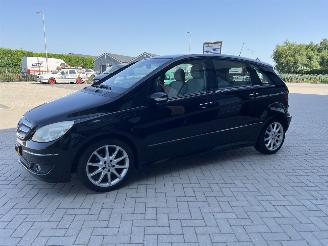 Coche accidentado Mercedes B-klasse 150 Automaat !! apk tot maart 2027 2007/3