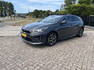 krockskadad bil auto Kia Cee d 1.0 T-GDi GT-Line | eerste eigenaar!! 2021/6