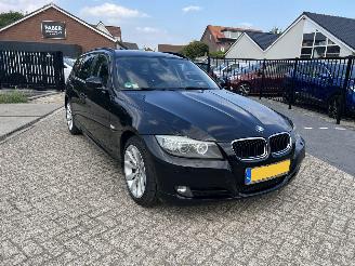 Schadeauto BMW 3-serie 320xd super service nieuwe banden 2012/4