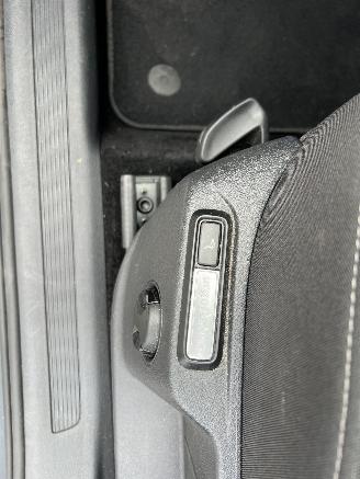Volkswagen Tiguan 1.4 TSI eHybrid R-Line Business | 69.649 km!! picture 24
