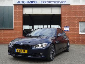 Unfallwagen BMW 3-serie 328i Sport 180kw Automaat, Climate & Cruise, Navi 2012/5