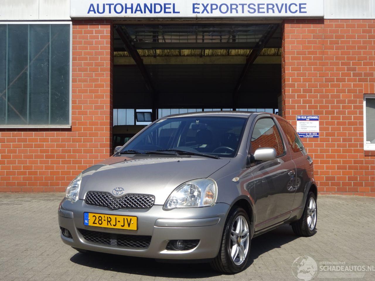 Toyota Yaris 1.3 VVT-i Terra 86pk, Airco, Stuurbekr. 99.000 km !