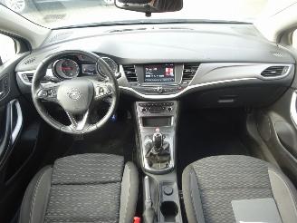Opel Astra Sports Tourer Edition 110pk Euro6, Navi, Climate & Cruise picture 15
