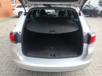 Opel Astra Sports Tourer Edition 110pk Euro6, Navi, Climate & Cruise picture 9