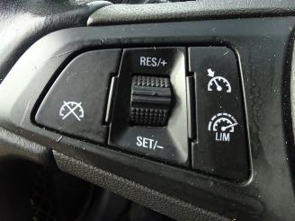 Opel Astra Sports Tourer Edition 110pk Euro6, Navi, Climate & Cruise picture 21
