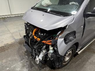 Peugeot e-Expert 75kWh 100kW  Long Premium picture 17