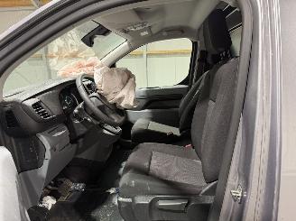 Peugeot e-Expert 75kWh 100kW  Long Premium picture 26