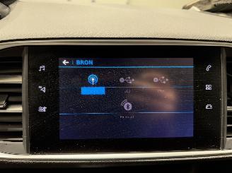 Peugeot 308 1.2 PureTech 81kW Blue Lease picture 35