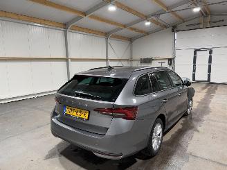 Skoda Octavia 1.5TSI 85kW MHEV Business Edition picture 6