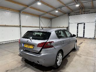 Peugeot 308 1.2 PureTech 81kW Blue Lease Active picture 6