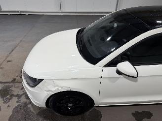 Audi A1 1.2TFSI 63kW Panoramadak S Edition picture 17