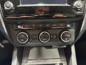 Skoda Octavia 1.6TDI 81kW Automaat Panoramadak picture 36