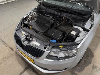 Skoda Octavia 1.6TDI 81kW Automaat Panoramadak picture 27
