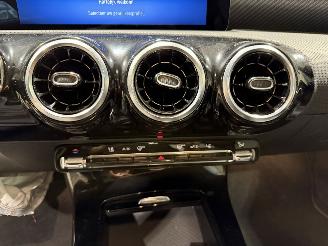 Mercedes A-klasse 180 100kW Automaat Panoramadak Star Edition picture 44