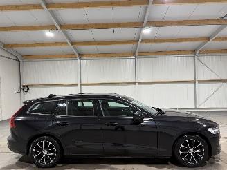 skadebil auto Volvo V-60 2.0 B3 120kW Automaat Momentum Camera 2021/1