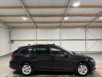 skadebil auto Skoda Octavia 1.0e-TFSI 81kW Automaat Pano Business Edition 2024/1