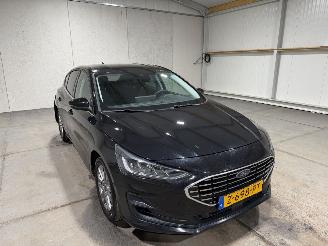 Ford Focus 1.0Ecoboost 92kW Hybrid Titanium picture 3