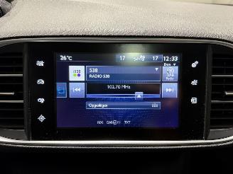 Peugeot 308 SW 1.2 PureTech 96kW Style picture 19