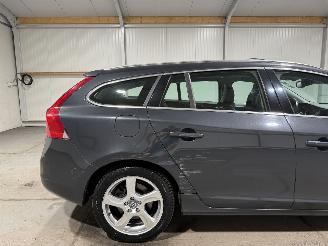 Volvo V-60 2.4D5 151kW Automaat Summum picture 26