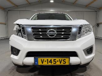 Nissan Navara 2.3dCi 120kW N-Connecta King Cab picture 25
