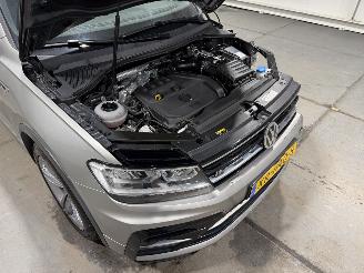 Volkswagen Tiguan 1.5TSI 110kW Automaat ACT Highline Business R picture 25