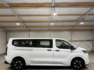 skadebil auto Ford Tourneo Custom 2.5Hybrid 86kW 9-Persoons Automaat 2025/4