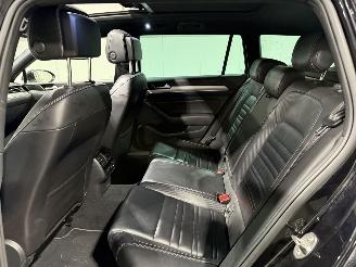 Volkswagen Passat 1.5TSI 110kW Automaat Highline Business R Pano picture 21