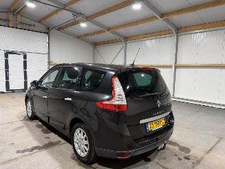 Renault Grand-scenic 1.9dCi 96kW Privilege picture 12