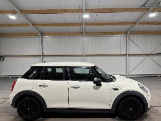 skadebil auto Mini One 1.5 55kW One First 2015/12