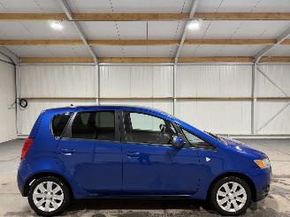 krockskadad bil auto Mitsubishi Colt 1.3 70kW Airco Edition TWO 2010/10