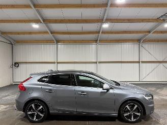 skadebil auto Volvo V-40 1.3T3 112kW Automaat Polar+ Sport 2019/8