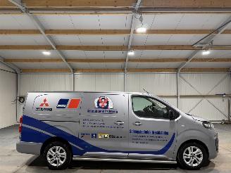 skadebil bedrijf Opel Vivaro 2.0TDCI 106kW Automaat L3H1 Innovation 2022/5