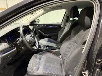 Skoda Octavia 1.5TSI 110kW First Edition picture 17