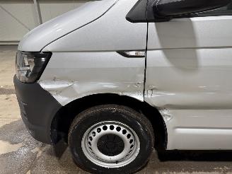 Volkswagen Transporter 2.0TDI 84kW L2H2 Highline picture 15